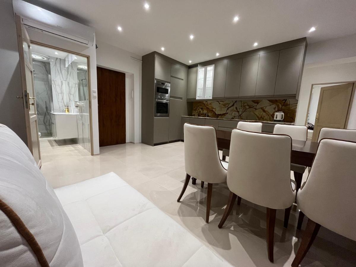 Villa La Val, Apartamenty Валбжих Экстерьер фото