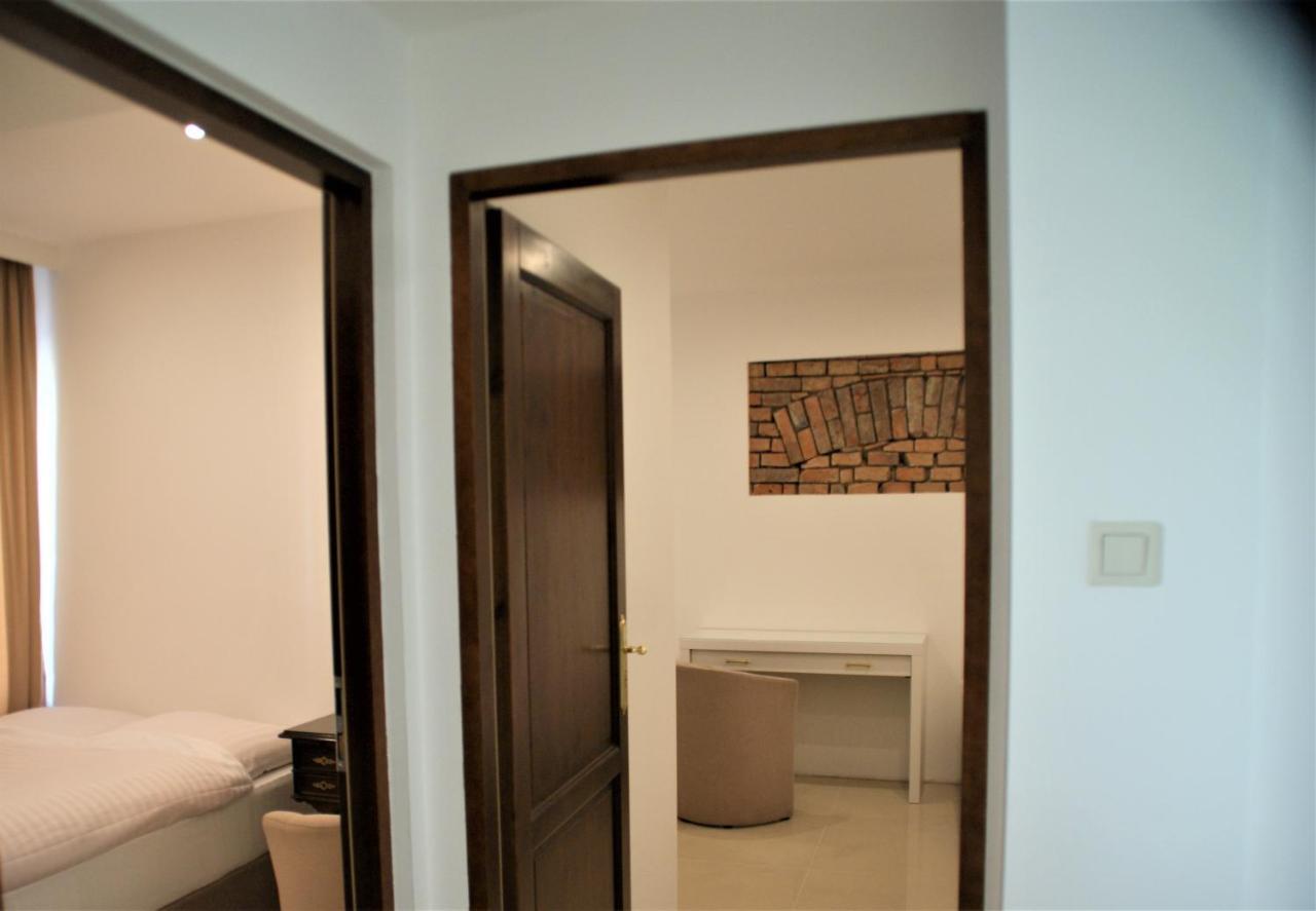 Villa La Val, Apartamenty Валбжих Экстерьер фото